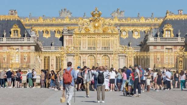 லூவர், வெர்சாய் : நுழைவுக்கட்டணம் அதிகரிப்பு!!